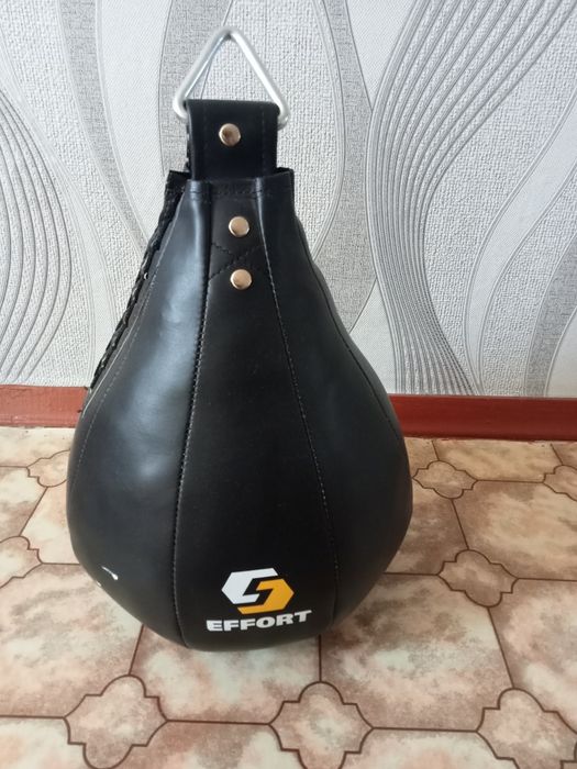 Продаю боксерскую грушу  .