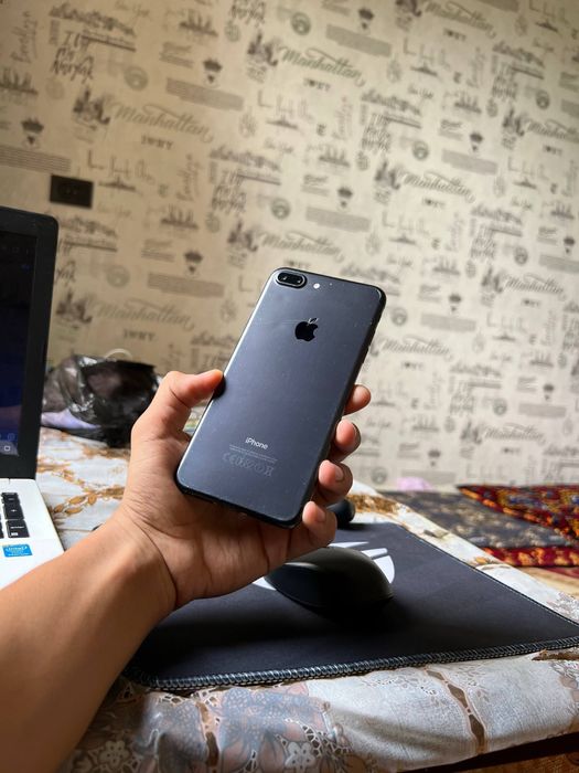 Iphone 7+  256 gb