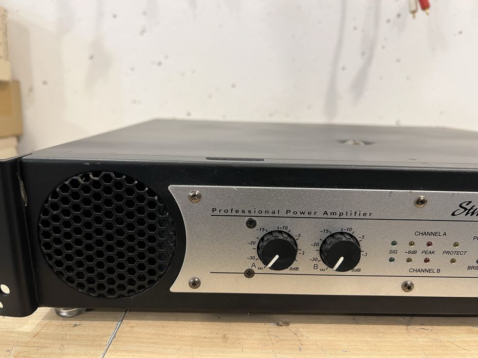 Studiomaster AX2500 2x750W