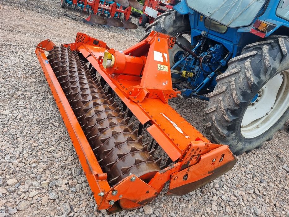 Freza Grapa Rotativa Kuhn HRB 302D