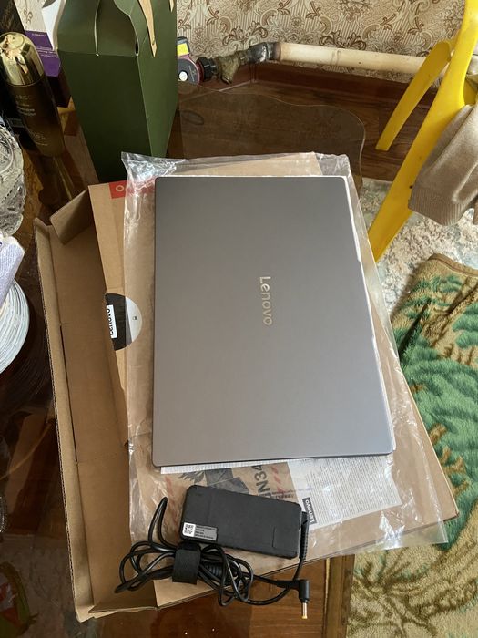 Lenovo 13пок Core-i7 новый