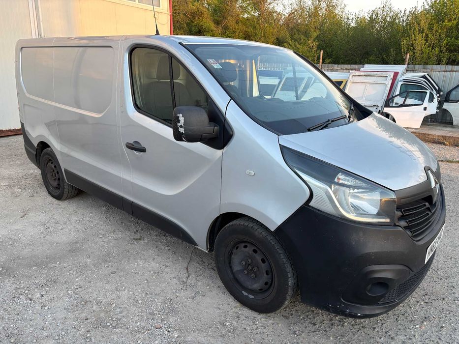 Usa fata Oglinda Prag Stalp Parbriz Bandou RENAULT TRAFIC 3 1.6 dci 2015 EURO 5