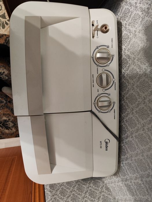 Продам машинку полу автомат