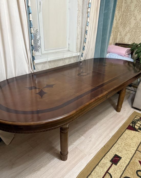 Продам стол с стульями