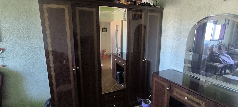 Спальный гарнитур