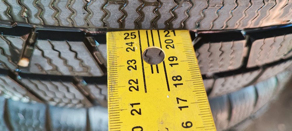 Зимни гуми Petlas Explero Winter 235/55/19