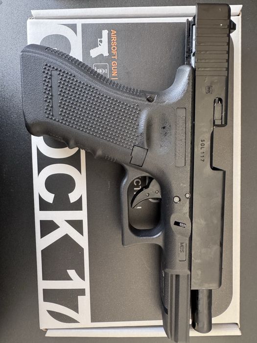 AIRSOFT-UMAREX GLOCK 17 GEN 4-с един пълнител