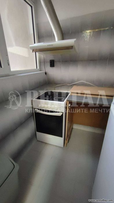 Продава се Едностаен апартамент в Пловдив, Тракия - 42 кв.м за 2141 €/кв.м - Снимка #8
