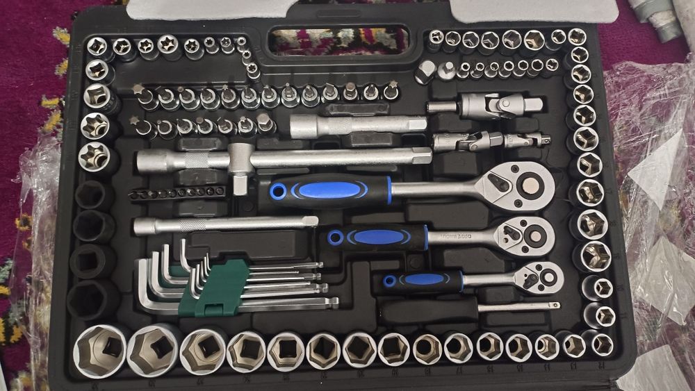 Набор ключ 150 предмет новый