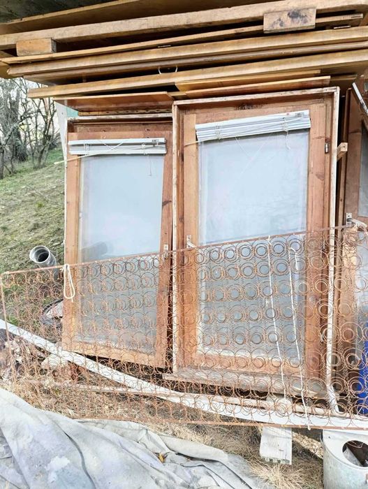 продавам дървена дограма втора употреба с каси