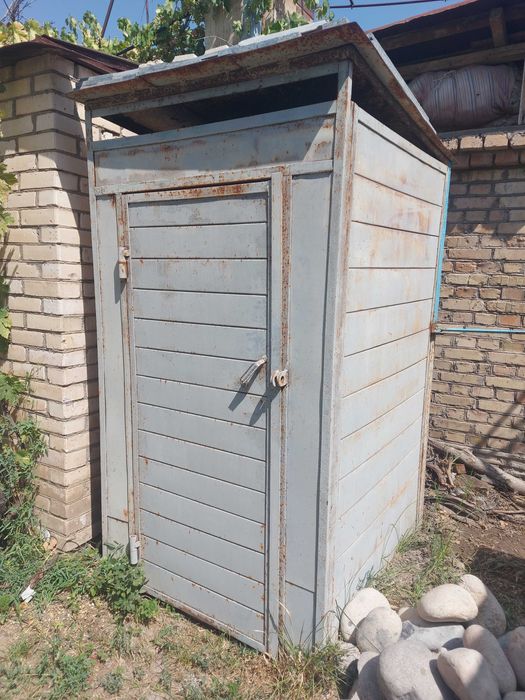 Железный ящик для дачи.