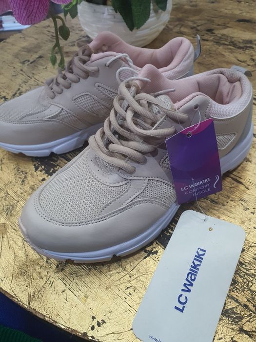 Кроссовки новые Фирменные LcWaikiki