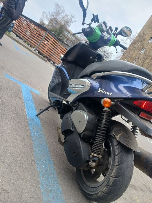 Benelly velvett 150