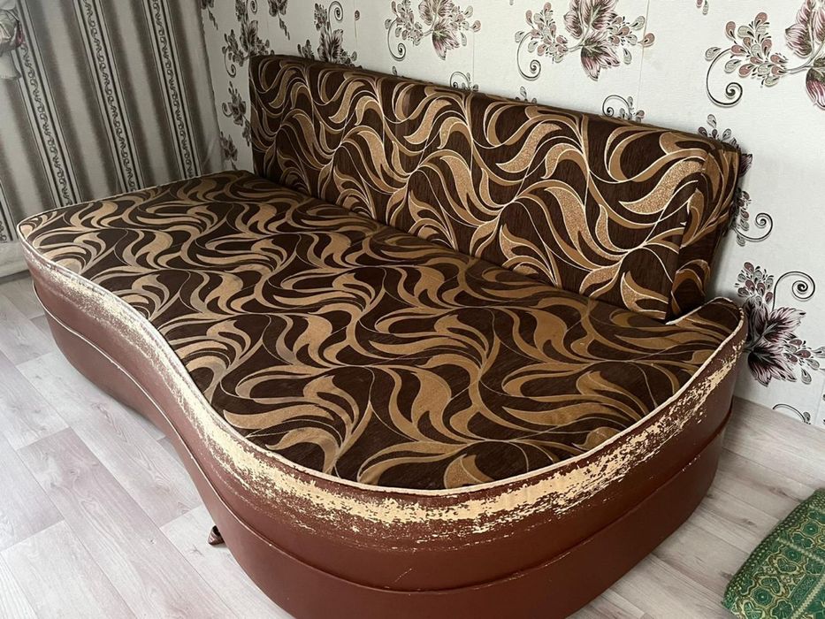 Диван хорошего состояния