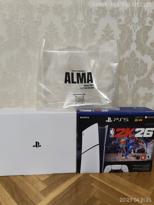 Продам Playstation 5 slim Digital edition 1 tb