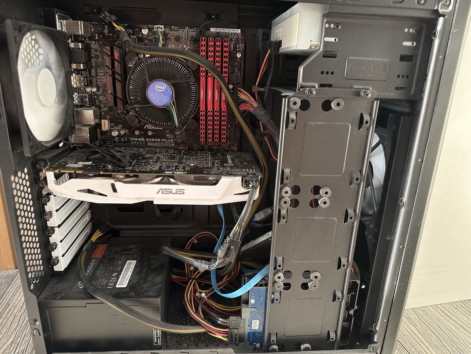 Геймърски компютър i7-7700 / GTX 1070 8GB / 24GB RAM / SSD + 1TB HDD