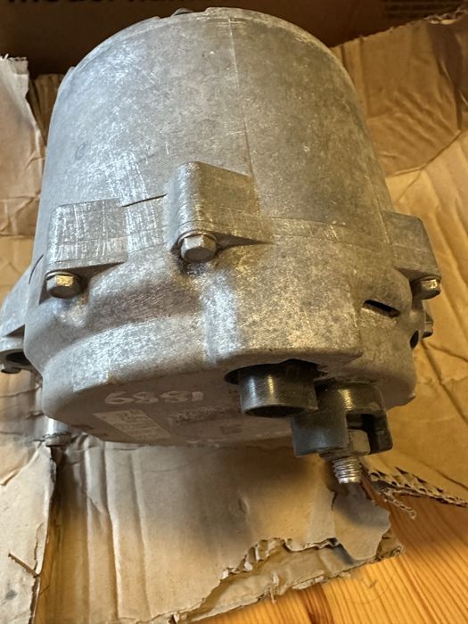 Продавам Алтернатор Динамо става за някой модели на vag групата,Q7