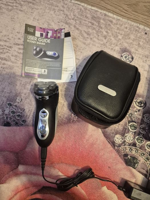 Vand Aparat de ras nou in cutie