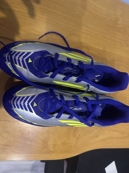 Бутонки Adidas като нови