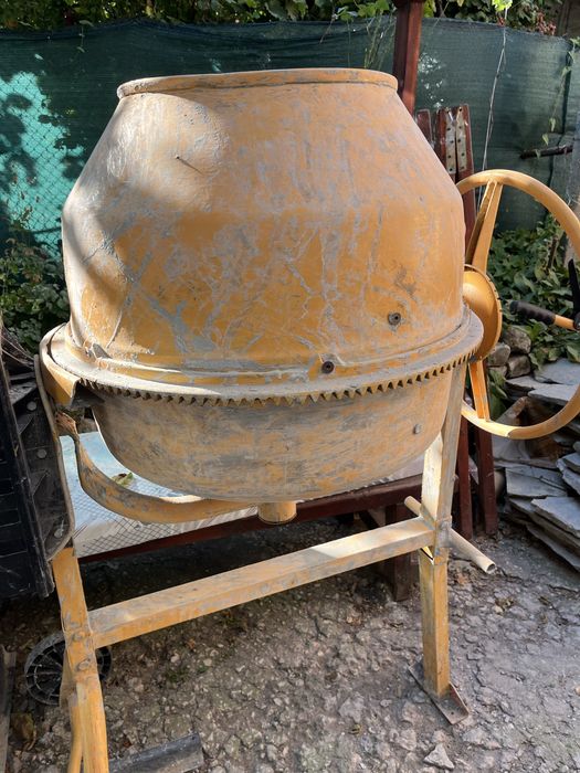 Бетонобъркачка ALTRAD 190l