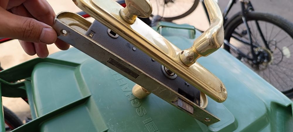 Ручка двери межкомнатные