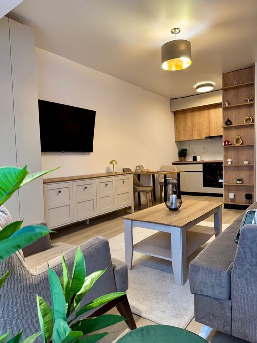 Inchiriez apartament doua camere
