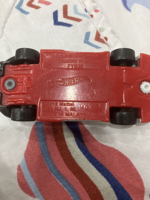 продам ориоинальные машинки hotwheels