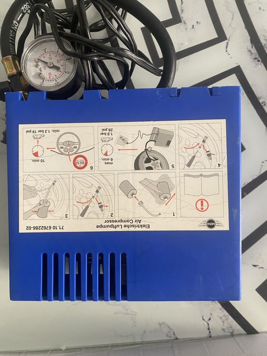 redresor baterii auto si compresor roti