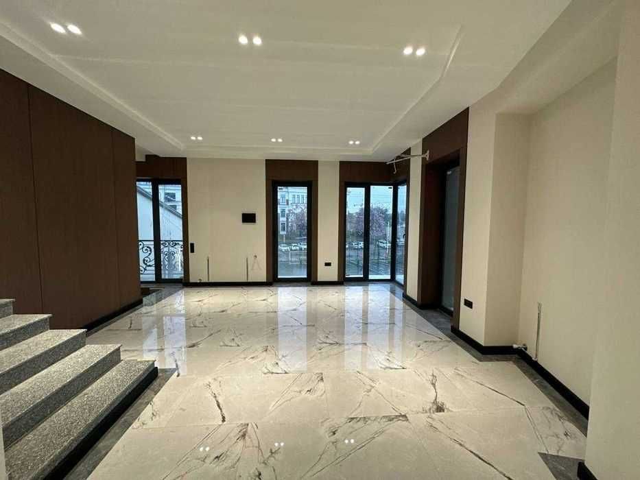Сдам 1100 м² здания в Аренду. Северный Алмазар. Карасарай. Алмазарский