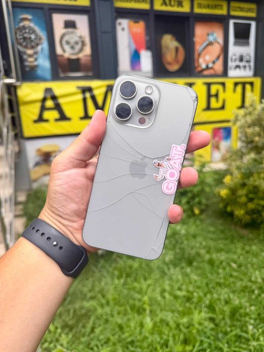iPhone 15 Pro Max / 256GB / Natural Titanium