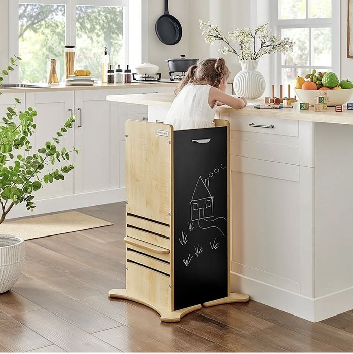 Learning tower Little Helper.
Mici urme de folosire.
Predare personala