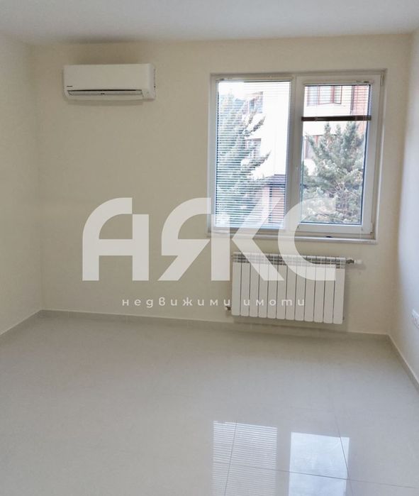 Дава се под наем  в София, Витоша - 120 кв.м за 797.64 € - Снимка #1