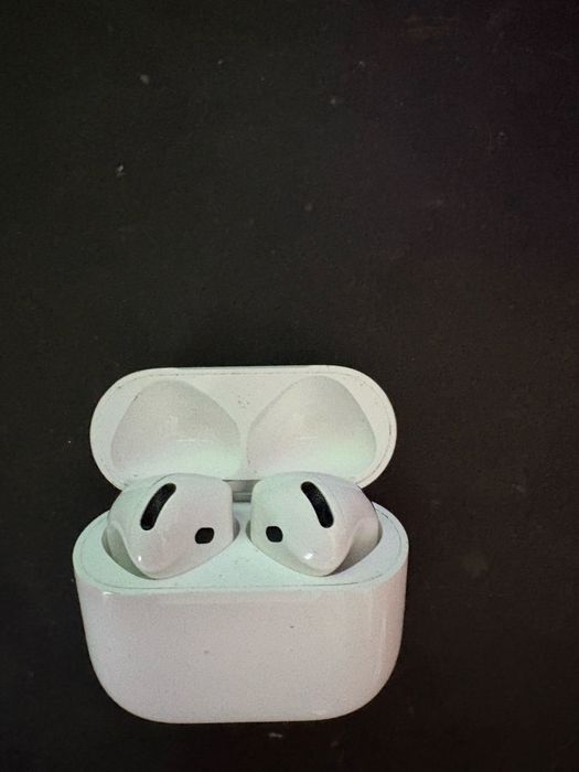 AirPods 4 с ANC