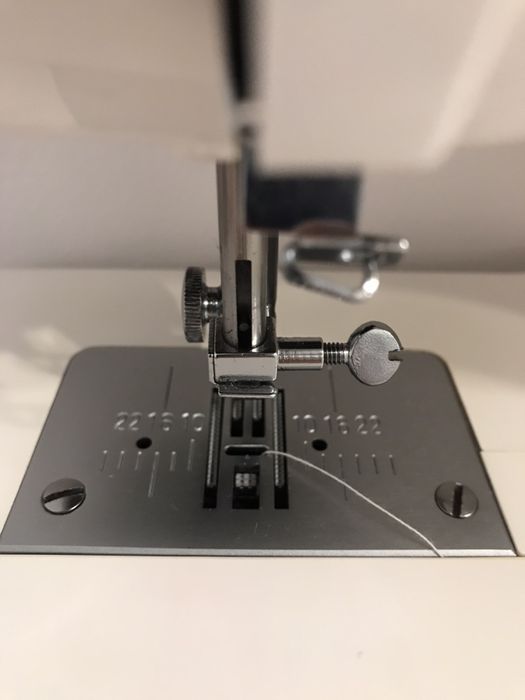 Masina cusut HYUNDAI