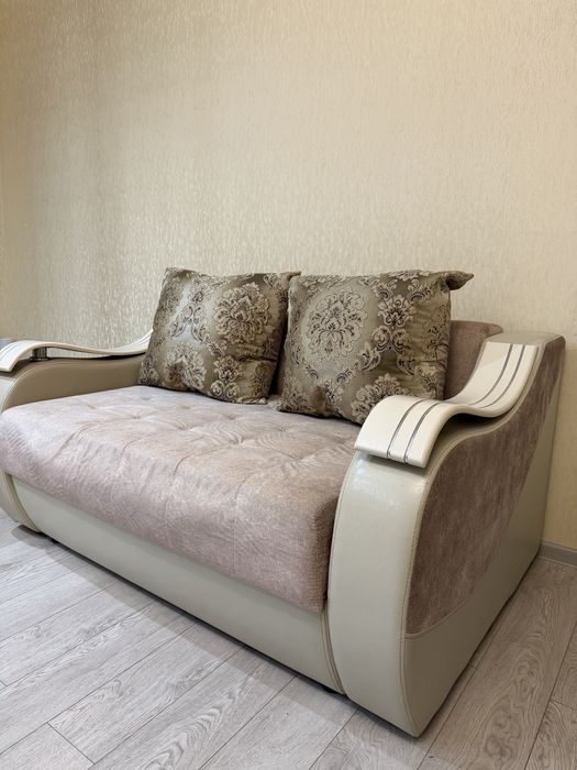 Продам Диван в отличном состочнии