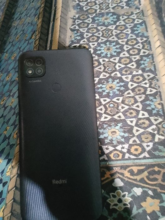 Redmi 9c yaxshi arqa kamerasi singan