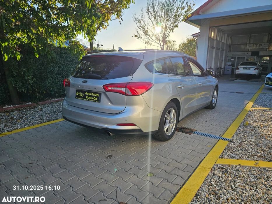 Ford focus 120 cp automat