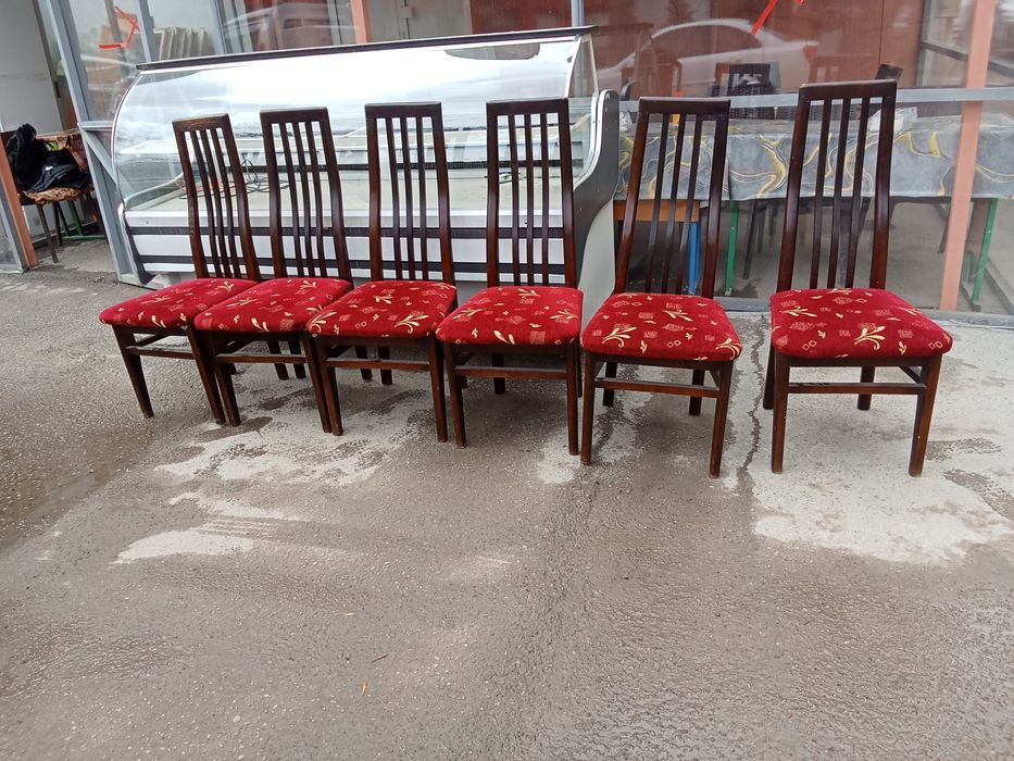 Стол 6 стул хорошее продается.