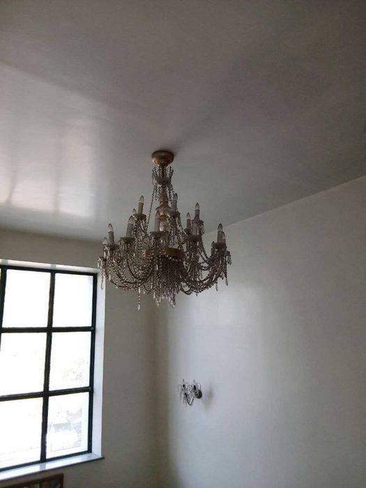 Продам срочно большую люстру и бра