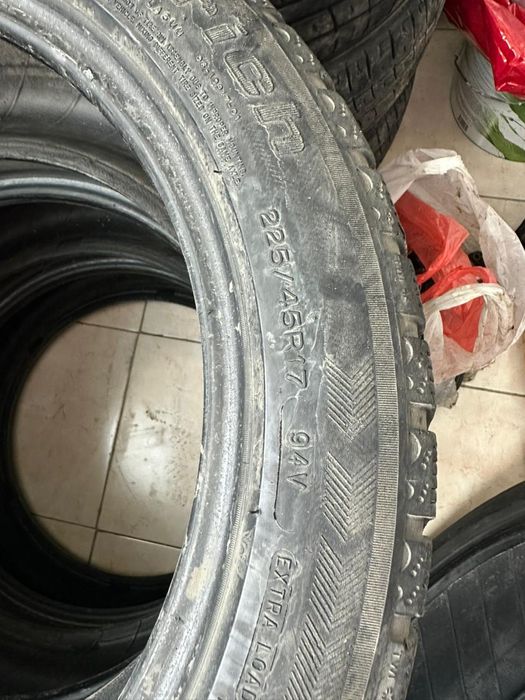 Шина комплект 4 шт