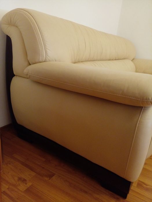 Диван длиной 2.45 м