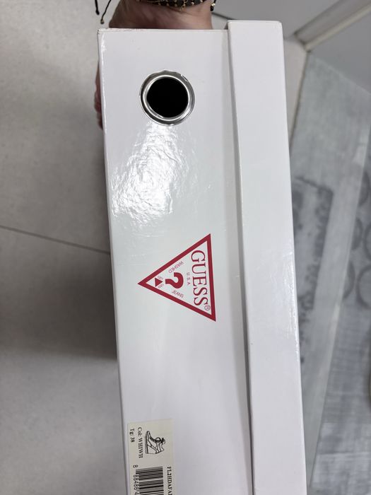Adidasi Guess originali