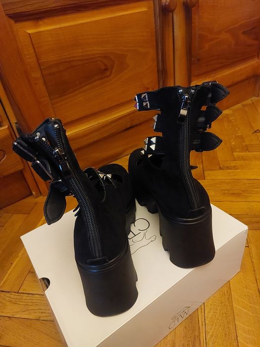 Ghete negre, marimea 37