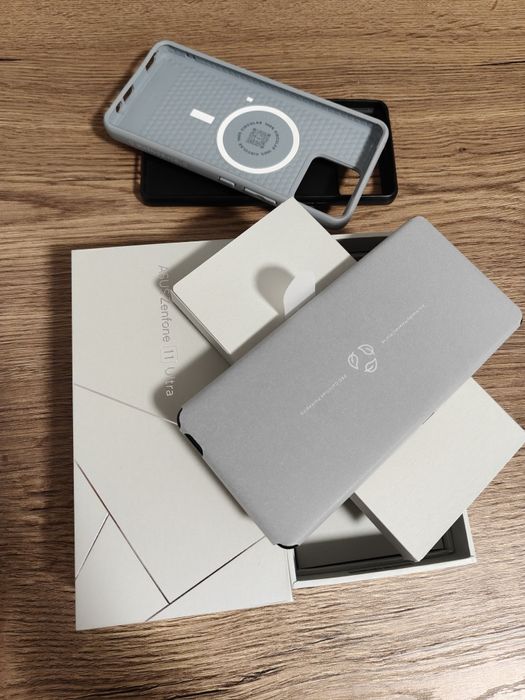 Asus Zenfone 11 Ultra in garantie