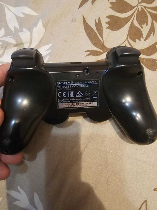 Controler PS3 nu e original