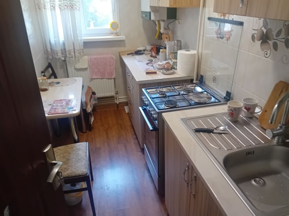 Ap 2 cam Darmanesti zona foarte buna etaj 1 renovat total 1