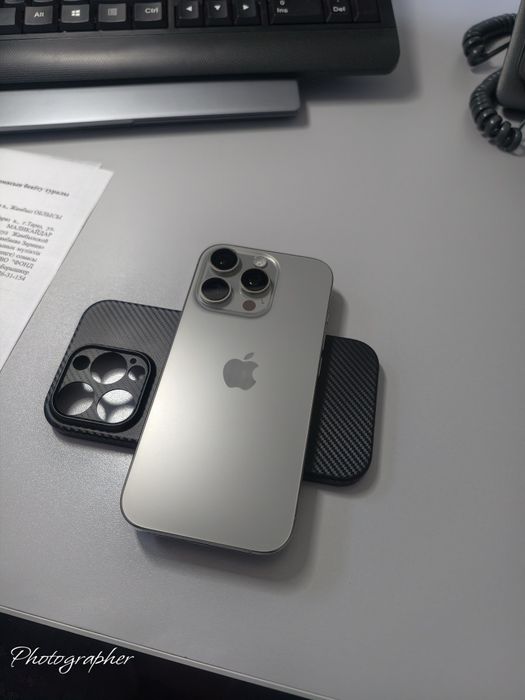 Продается Iphone 16 pro.