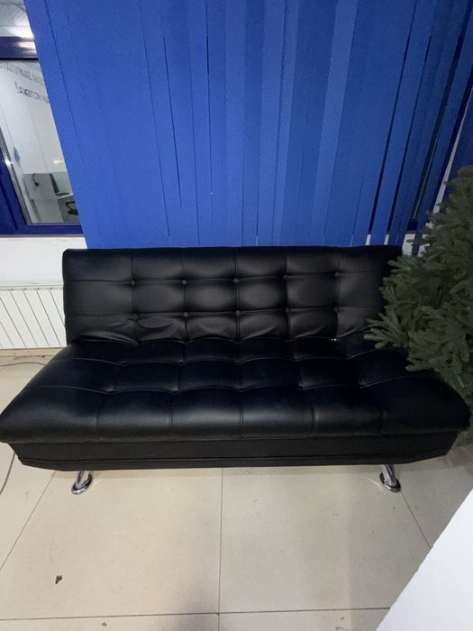 Продам диван + 2 кресла