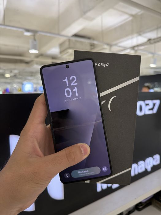 Samsung Z Flip 7 256gb