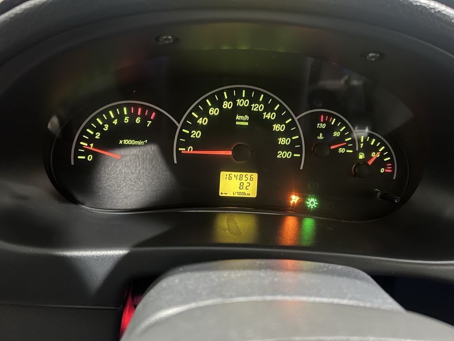 Продам Приору 2013 года